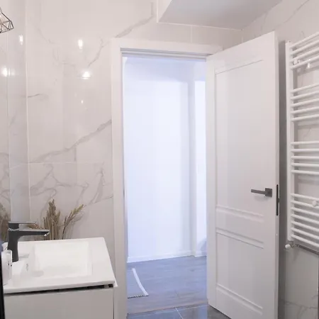 Oltenia George Enescu Apartment Craiova