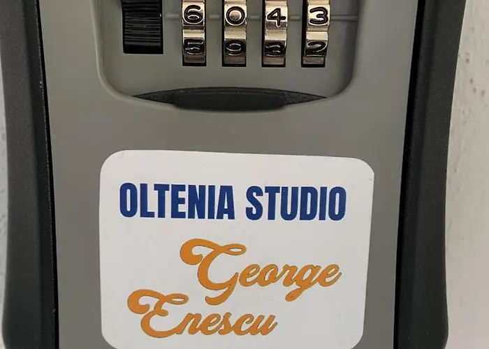 아파트 Oltenia George Enescu 크라이오바